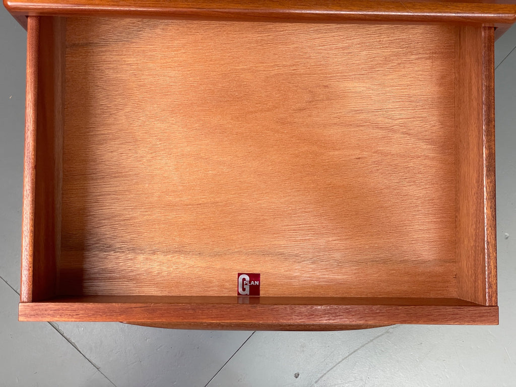 Teak dresser top edge condition note