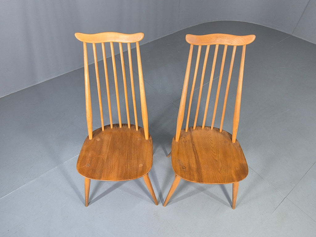 Dining chair rush cord woven seat close-up