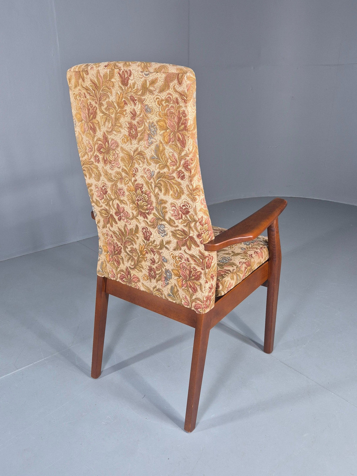 High back lounge chair cushion shape retained