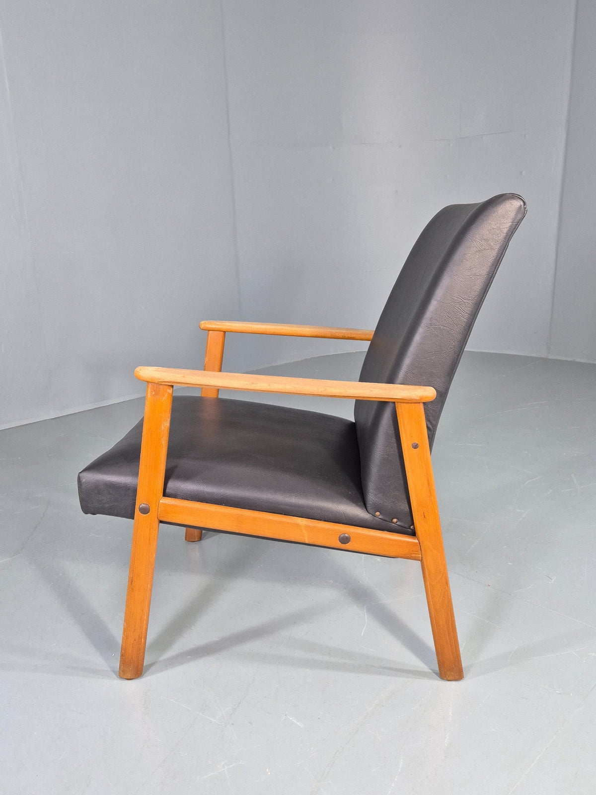 Teak lounge chair wear condition note