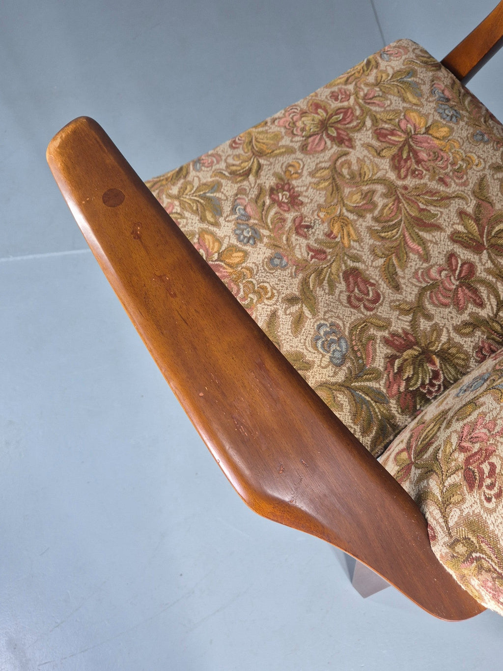 High back lounge chair scale reference