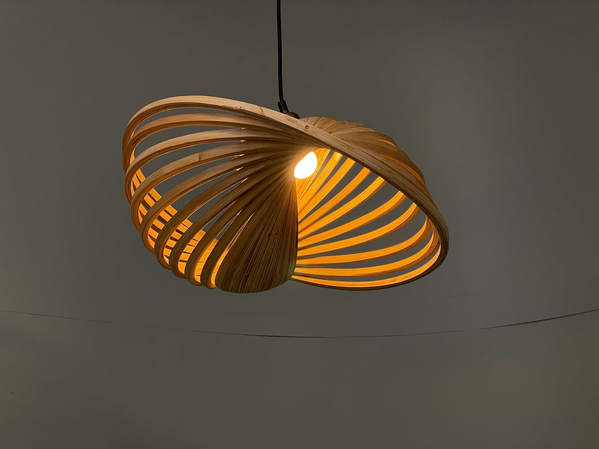 Bamboo pendant lamp packaging condition